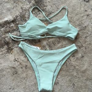 Brand new berlook bikini